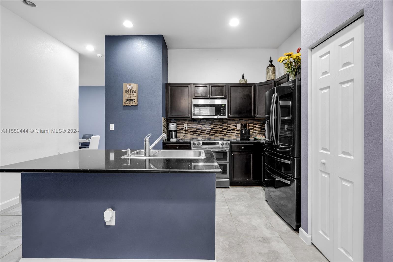 533 SE 34th Ter, Homestead, Florida 33033, 4 Bedrooms Bedrooms, ,2 BathroomsBathrooms,Residential,For Sale,533 SE 34th Ter,A11559444