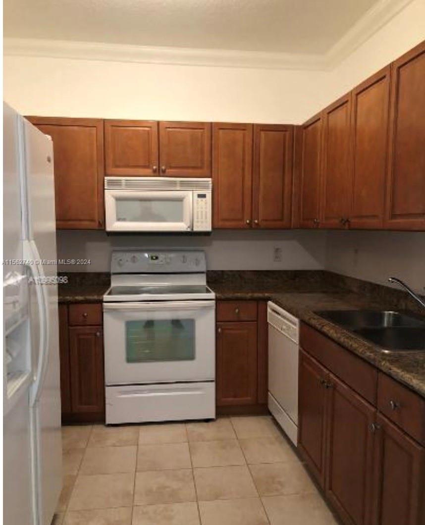 357 Almeria Ave 1104, Coral Gables, Florida 33134, 2 Bedrooms Bedrooms, ,2 BathroomsBathrooms,Residentiallease,For Rent,357 Almeria Ave 1104,A11562740