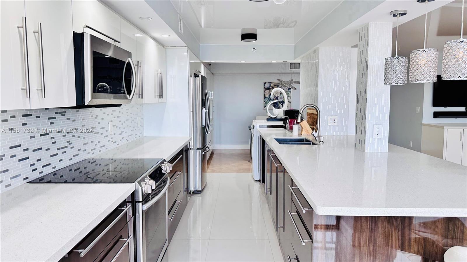 210 174th St 810, Sunny Isles Beach, Florida 33160, 2 Bedrooms Bedrooms, ,2 BathroomsBathrooms,Residentiallease,For Rent,210 174th St 810,A11561732