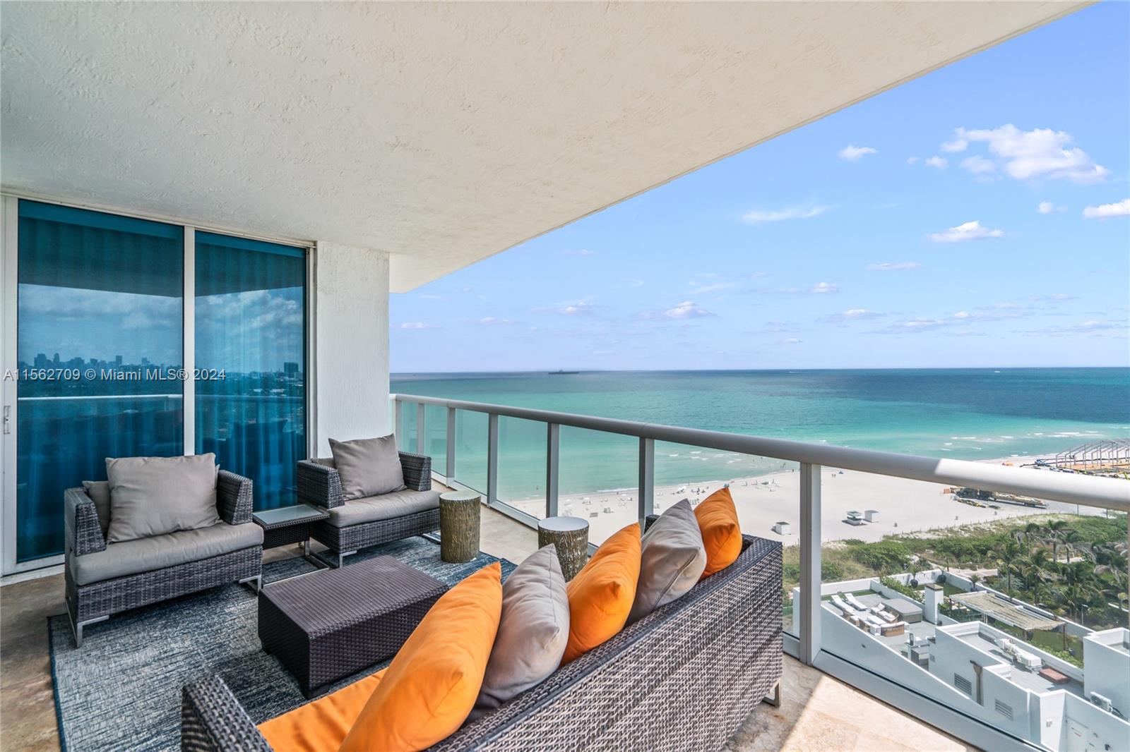 3801 Collins Ave 1601, Miami Beach, Florida 33140, 3 Bedrooms Bedrooms, ,3 BathroomsBathrooms,Residentiallease,For Rent,3801 Collins Ave 1601,A11562709