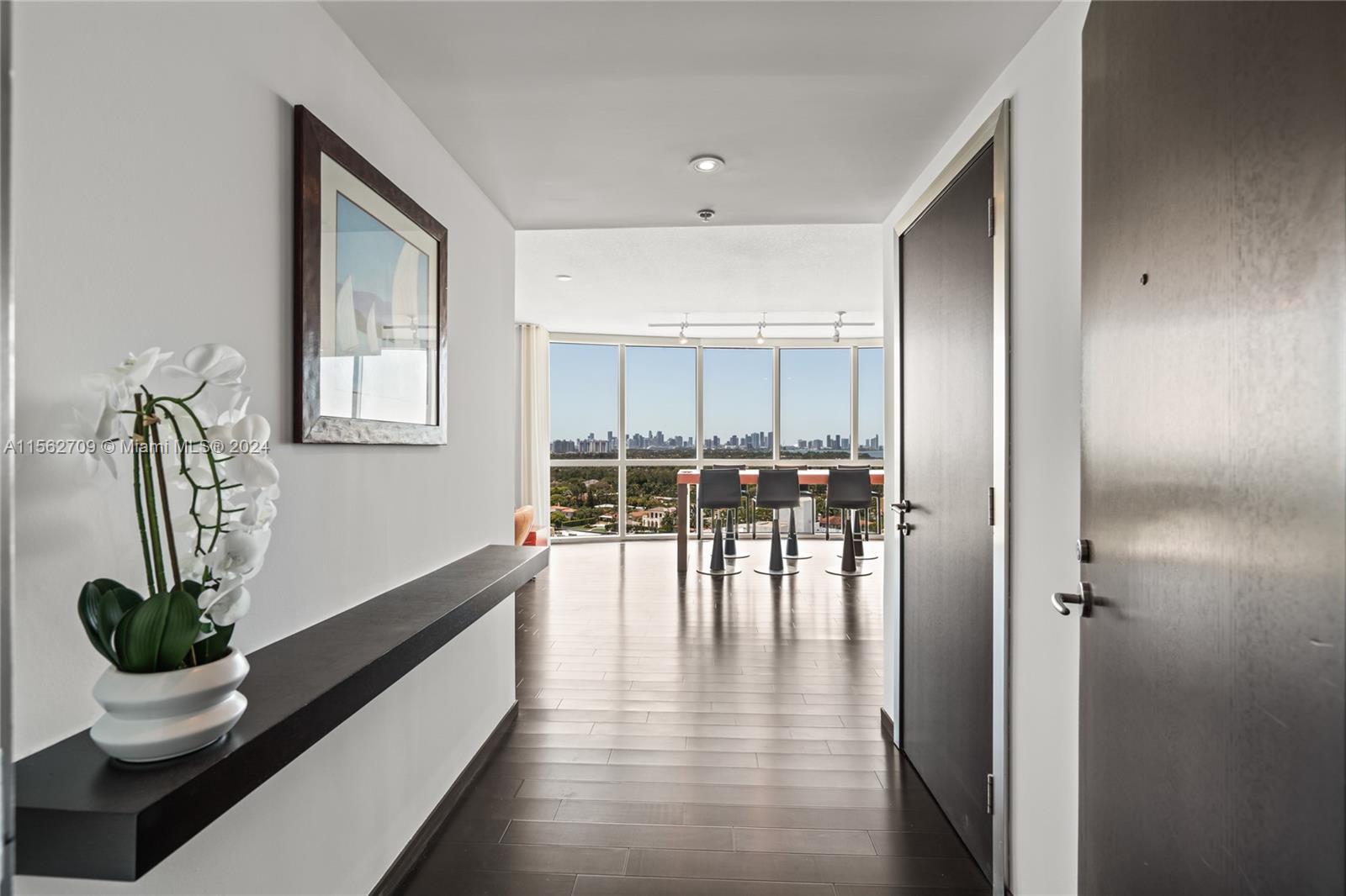 3801 Collins Ave 1601, Miami Beach, Florida 33140, 3 Bedrooms Bedrooms, ,3 BathroomsBathrooms,Residentiallease,For Rent,3801 Collins Ave 1601,A11562709