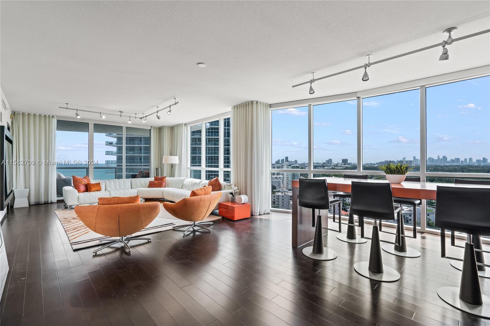 3801 Collins Ave 1601, Miami Beach, Florida 33140, 3 Bedrooms Bedrooms, ,3 BathroomsBathrooms,Residentiallease,For Rent,3801 Collins Ave 1601,A11562709