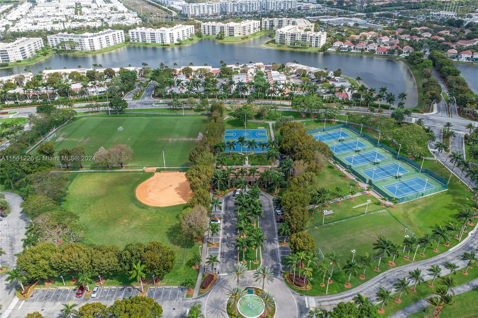 10710 NW 66th St 410, Doral, Florida 33178, 3 Bedrooms Bedrooms, ,2 BathroomsBathrooms,Residential,For Sale,10710 NW 66th St 410,A11561226