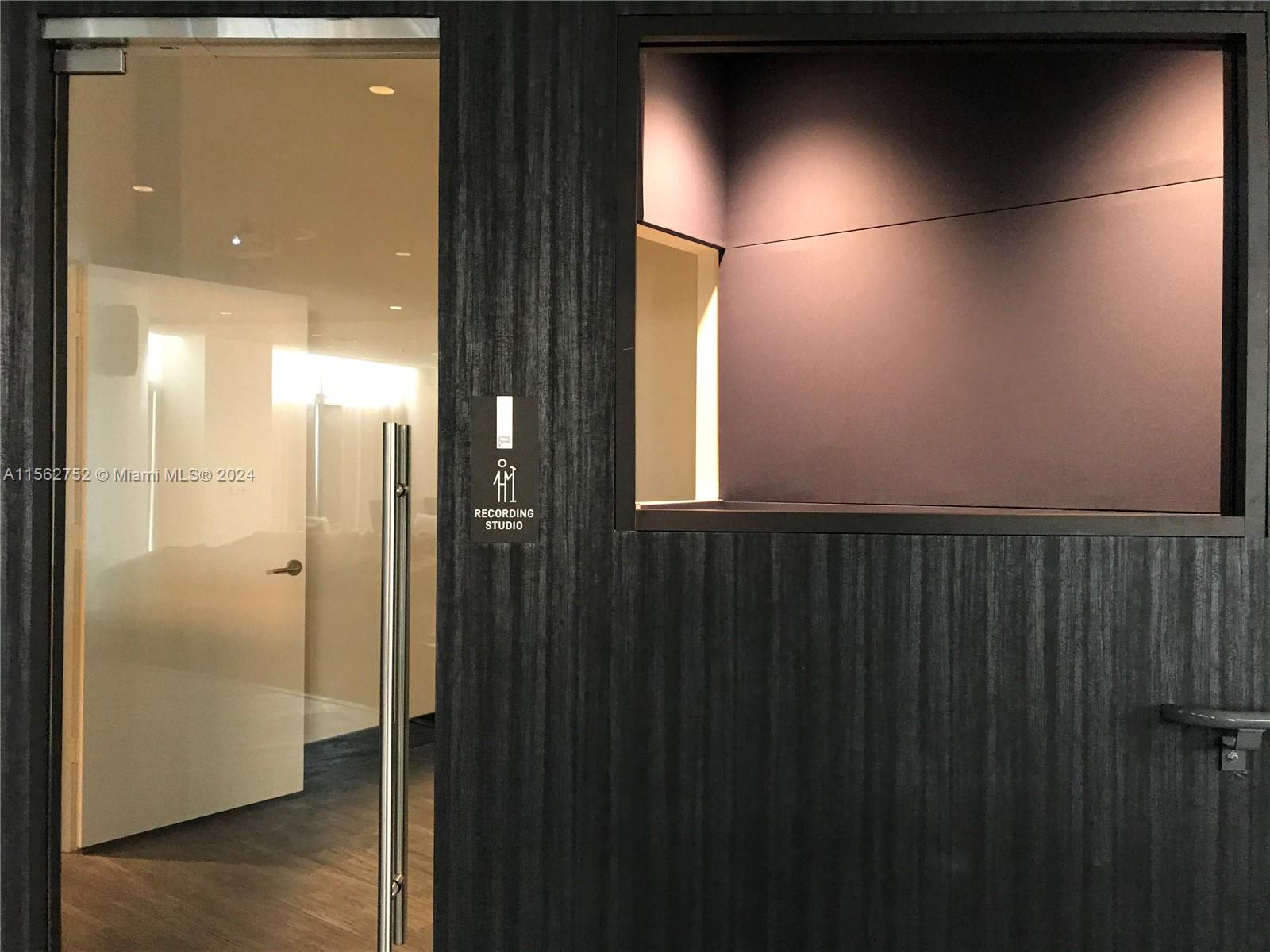 851 NE 1st Ave 207, Miami, Florida 33132, ,1 BathroomBathrooms,Residentiallease,For Rent,851 NE 1st Ave 207,A11562752