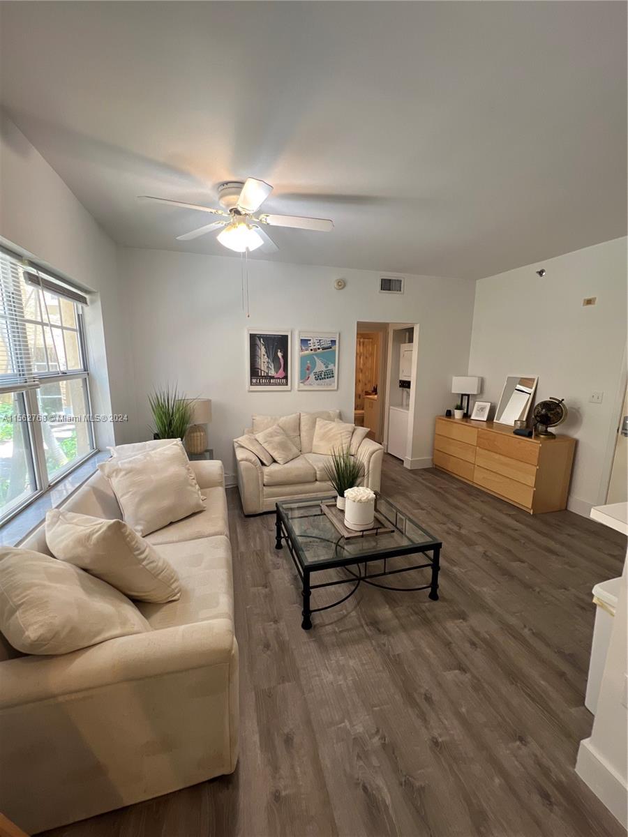 1255 Pennsylvania Ave 105, Miami Beach, Florida 33139, 1 Bedroom Bedrooms, ,1 BathroomBathrooms,Residentiallease,For Rent,1255 Pennsylvania Ave 105,A11562768