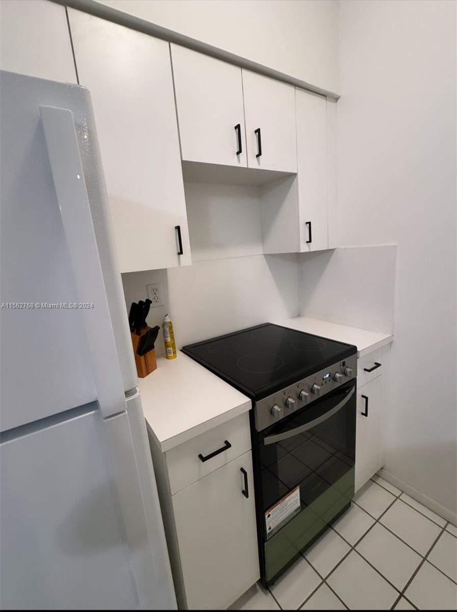 1255 Pennsylvania Ave 105, Miami Beach, Florida 33139, 1 Bedroom Bedrooms, ,1 BathroomBathrooms,Residentiallease,For Rent,1255 Pennsylvania Ave 105,A11562768