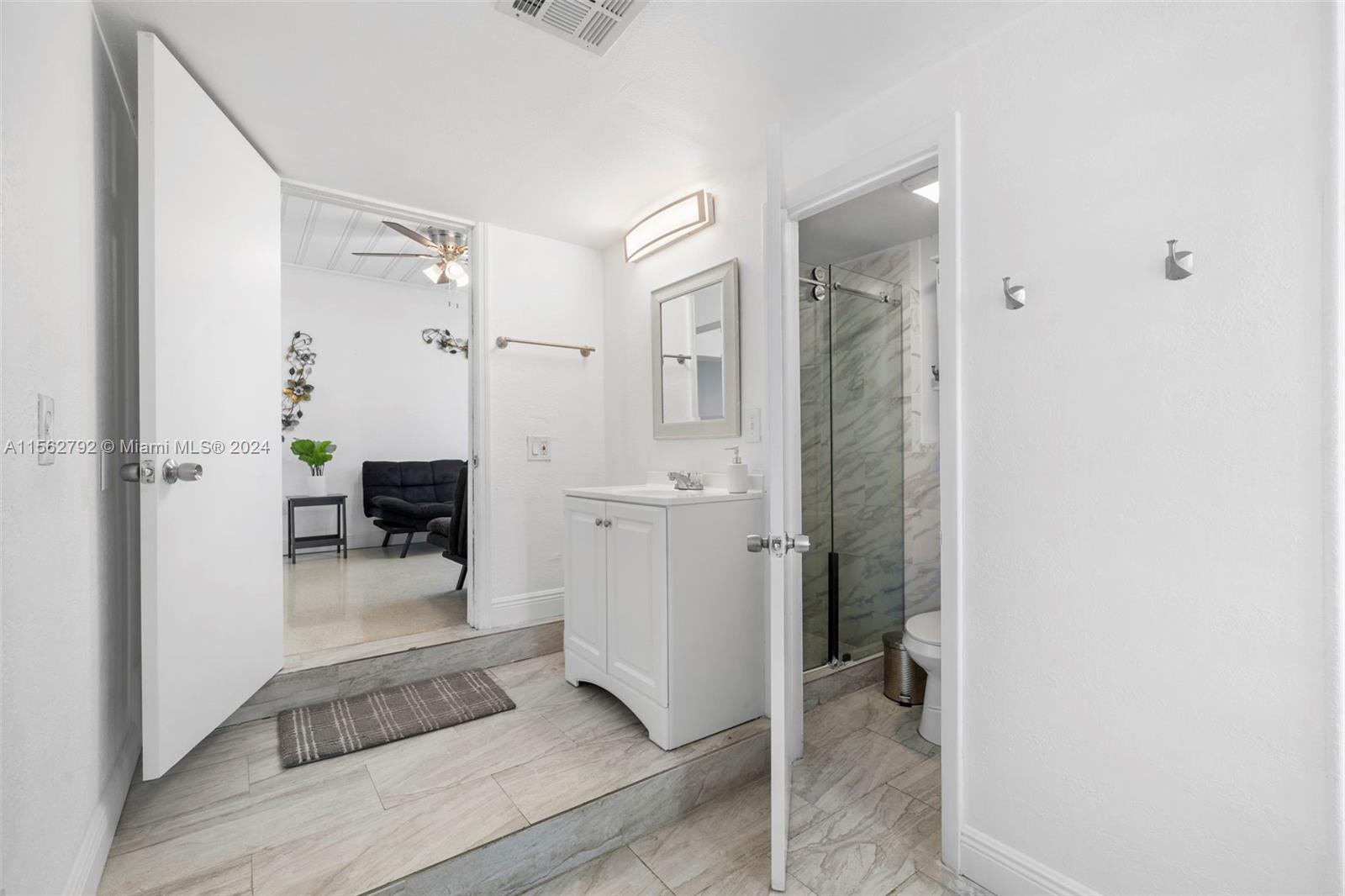 19 NE 3rd St, Dania Beach, Florida 33004, 3 Bedrooms Bedrooms, ,2 BathroomsBathrooms,Residential,For Sale,19 NE 3rd St,A11562792