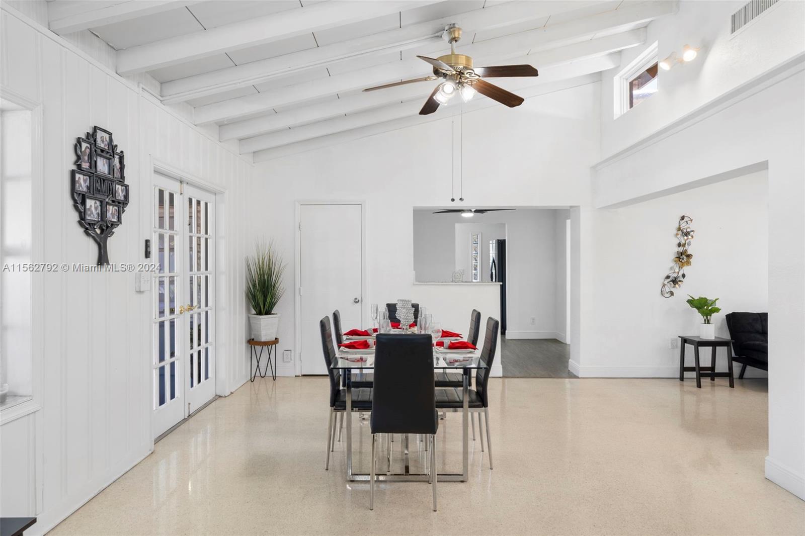 19 NE 3rd St, Dania Beach, Florida 33004, 3 Bedrooms Bedrooms, ,2 BathroomsBathrooms,Residential,For Sale,19 NE 3rd St,A11562792