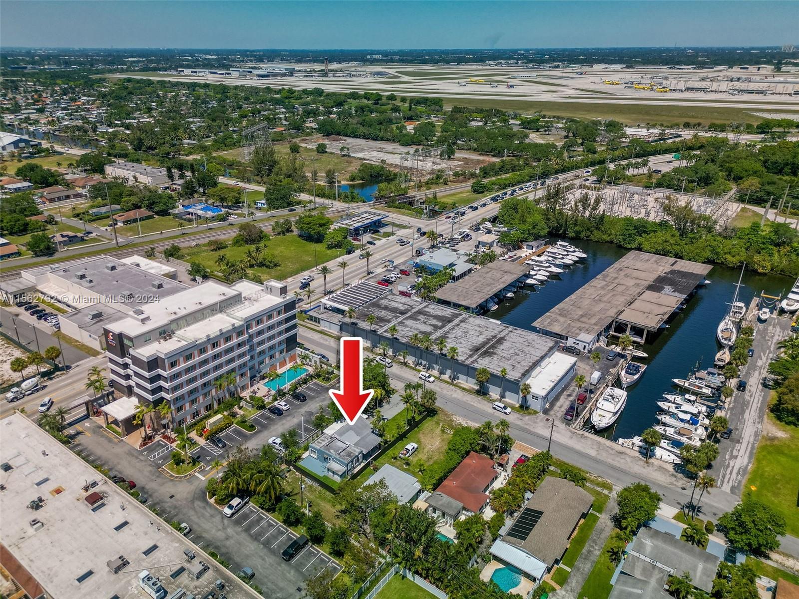 19 NE 3rd St, Dania Beach, Florida 33004, 3 Bedrooms Bedrooms, ,2 BathroomsBathrooms,Residential,For Sale,19 NE 3rd St,A11562792