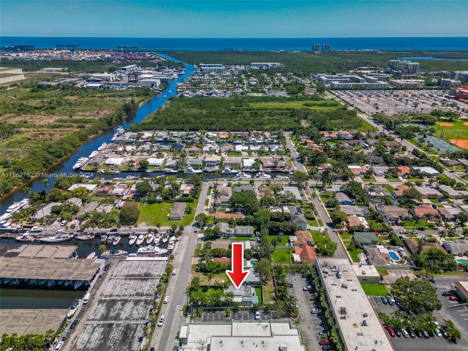 19 NE 3rd St, Dania Beach, Florida 33004, 3 Bedrooms Bedrooms, ,2 BathroomsBathrooms,Residential,For Sale,19 NE 3rd St,A11562792
