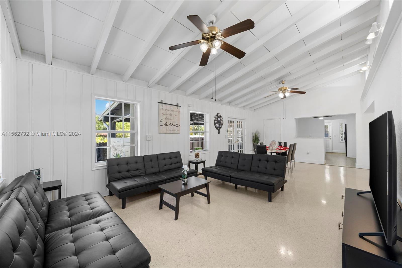 19 NE 3rd St, Dania Beach, Florida 33004, 3 Bedrooms Bedrooms, ,2 BathroomsBathrooms,Residential,For Sale,19 NE 3rd St,A11562792