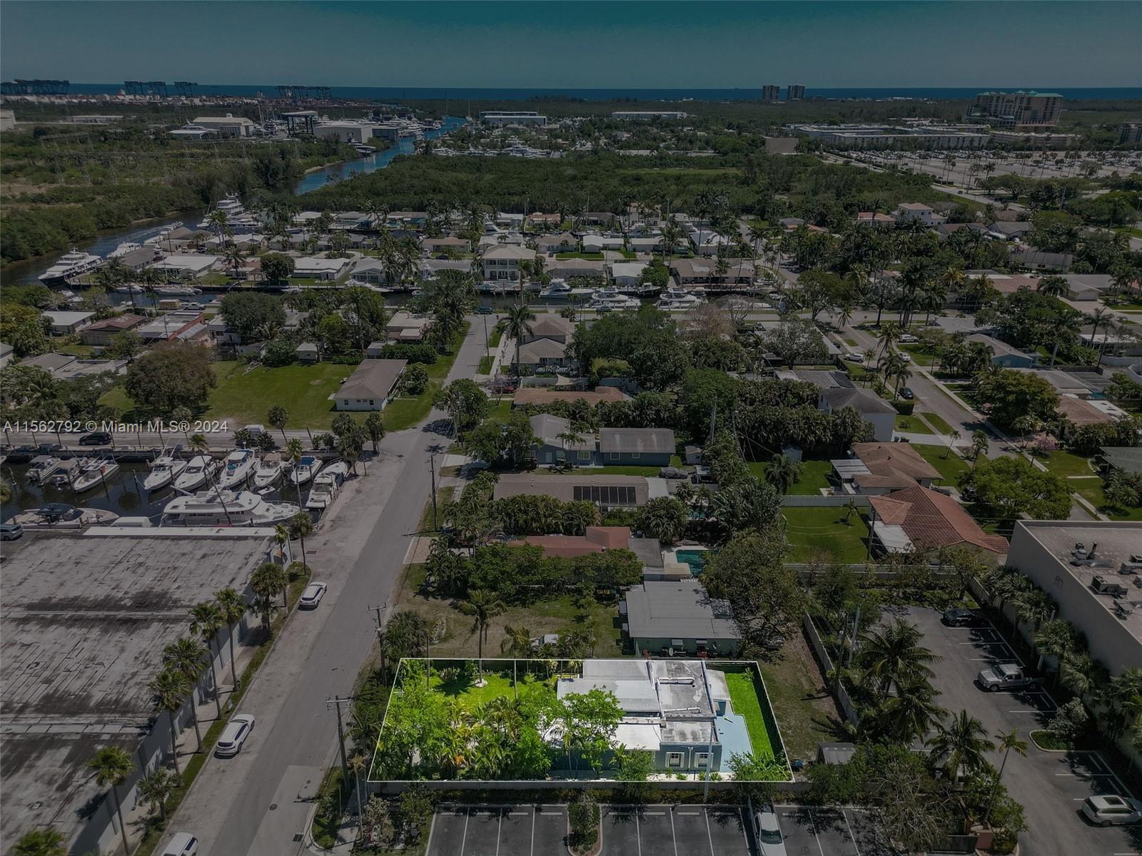 19 NE 3rd St, Dania Beach, Florida 33004, 3 Bedrooms Bedrooms, ,2 BathroomsBathrooms,Residential,For Sale,19 NE 3rd St,A11562792