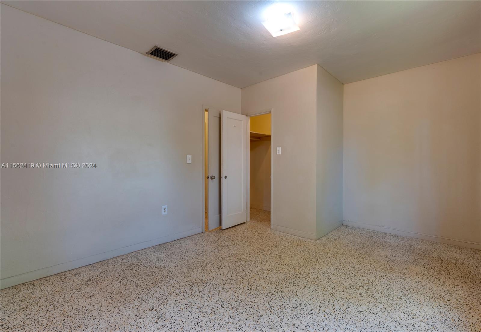 816 Lorca St, Coral Gables, Florida 33134, 2 Bedrooms Bedrooms, ,2 BathroomsBathrooms,Residentiallease,For Rent,816 Lorca St,A11562419