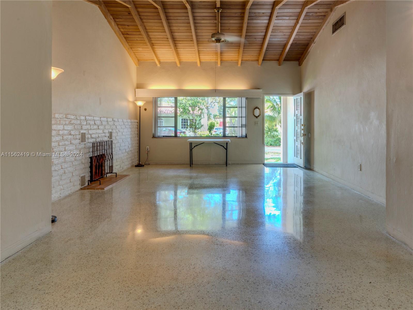 816 Lorca St, Coral Gables, Florida 33134, 2 Bedrooms Bedrooms, ,2 BathroomsBathrooms,Residentiallease,For Rent,816 Lorca St,A11562419