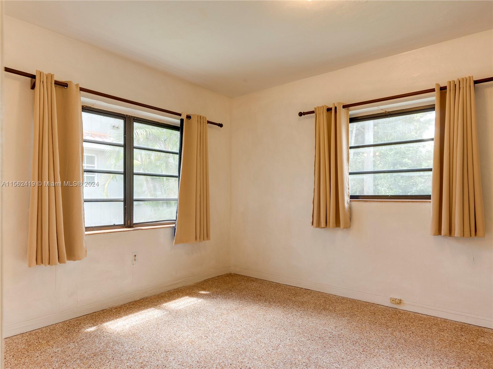 816 Lorca St, Coral Gables, Florida 33134, 2 Bedrooms Bedrooms, ,2 BathroomsBathrooms,Residentiallease,For Rent,816 Lorca St,A11562419