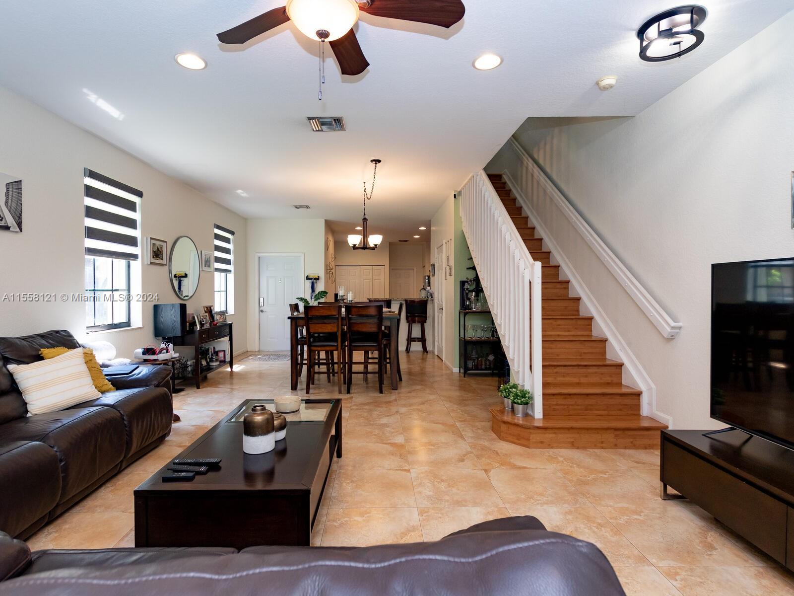 4060 Timber Cove Ln, Weston, Florida 33332, 4 Bedrooms Bedrooms, ,2 BathroomsBathrooms,Residentiallease,For Rent,4060 Timber Cove Ln,A11558121