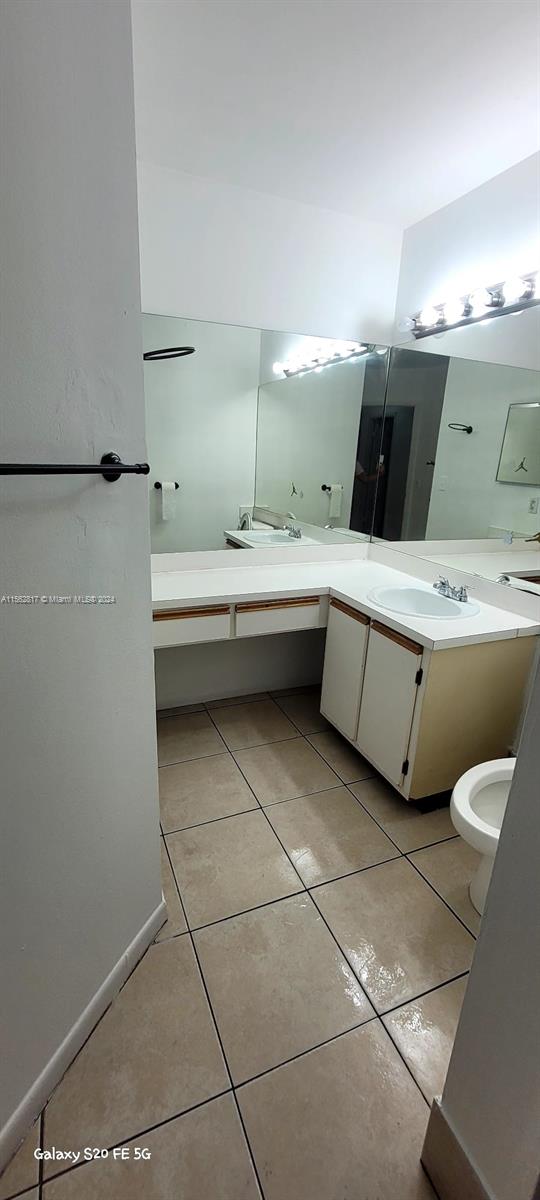 18320 NW 68th Ave K, Hialeah, Florida 33015, 2 Bedrooms Bedrooms, ,1 BathroomBathrooms,Residential,For Sale,18320 NW 68th Ave K,A11562817