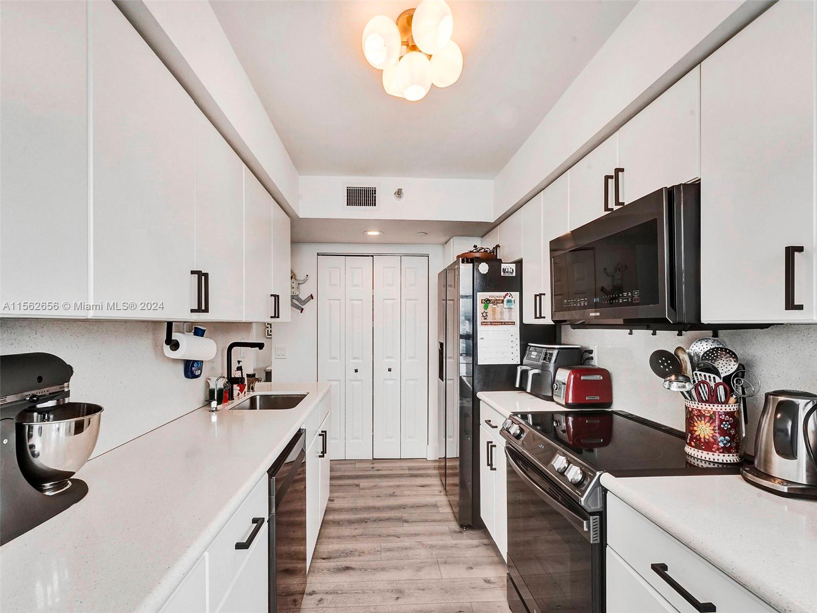 3500 Mystic Pointe Dr 1508, Aventura, Florida 33180, 3 Bedrooms Bedrooms, ,3 BathroomsBathrooms,Residentiallease,For Rent,3500 Mystic Pointe Dr 1508,A11562656