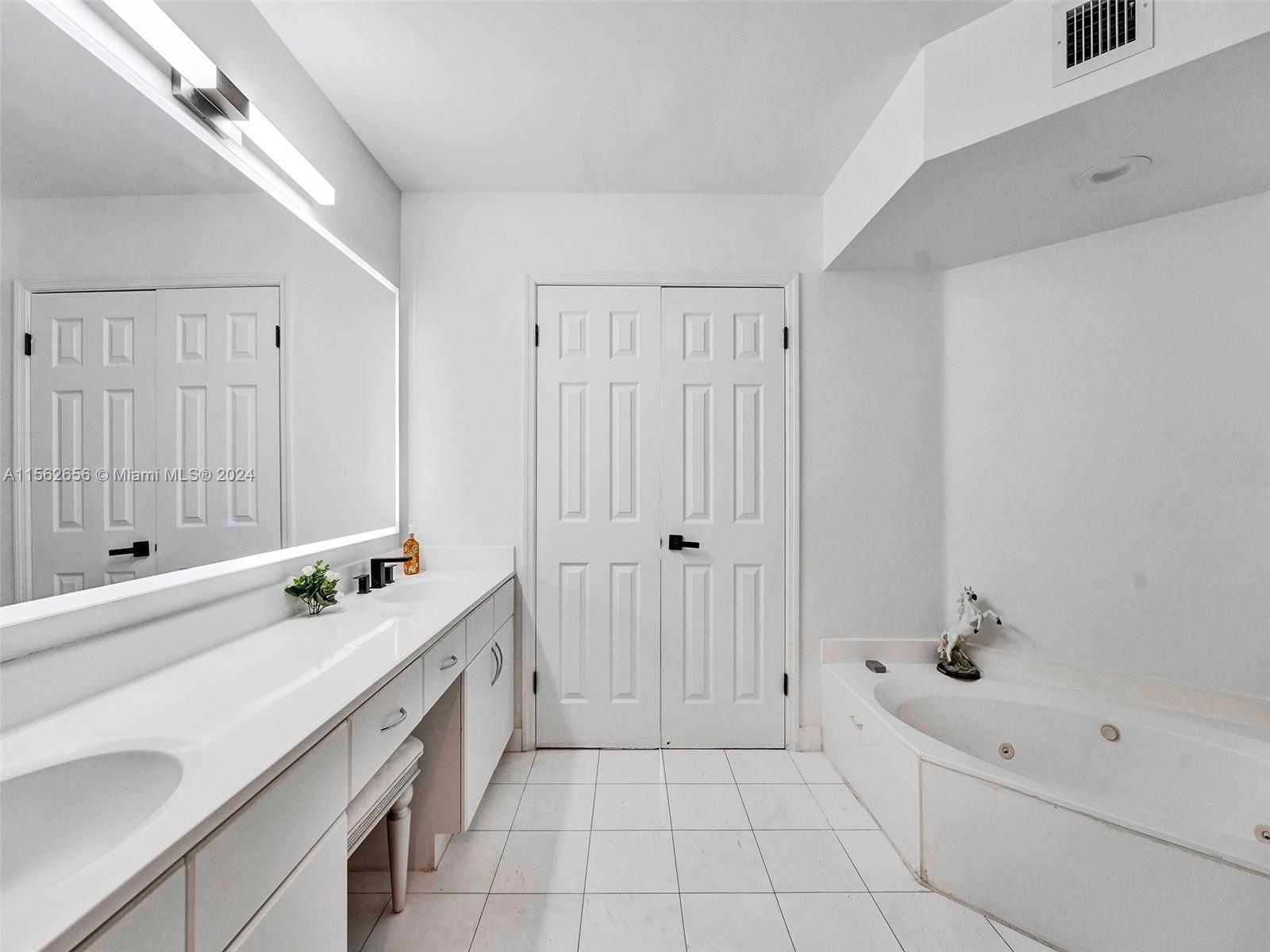 3500 Mystic Pointe Dr 1508, Aventura, Florida 33180, 3 Bedrooms Bedrooms, ,3 BathroomsBathrooms,Residentiallease,For Rent,3500 Mystic Pointe Dr 1508,A11562656