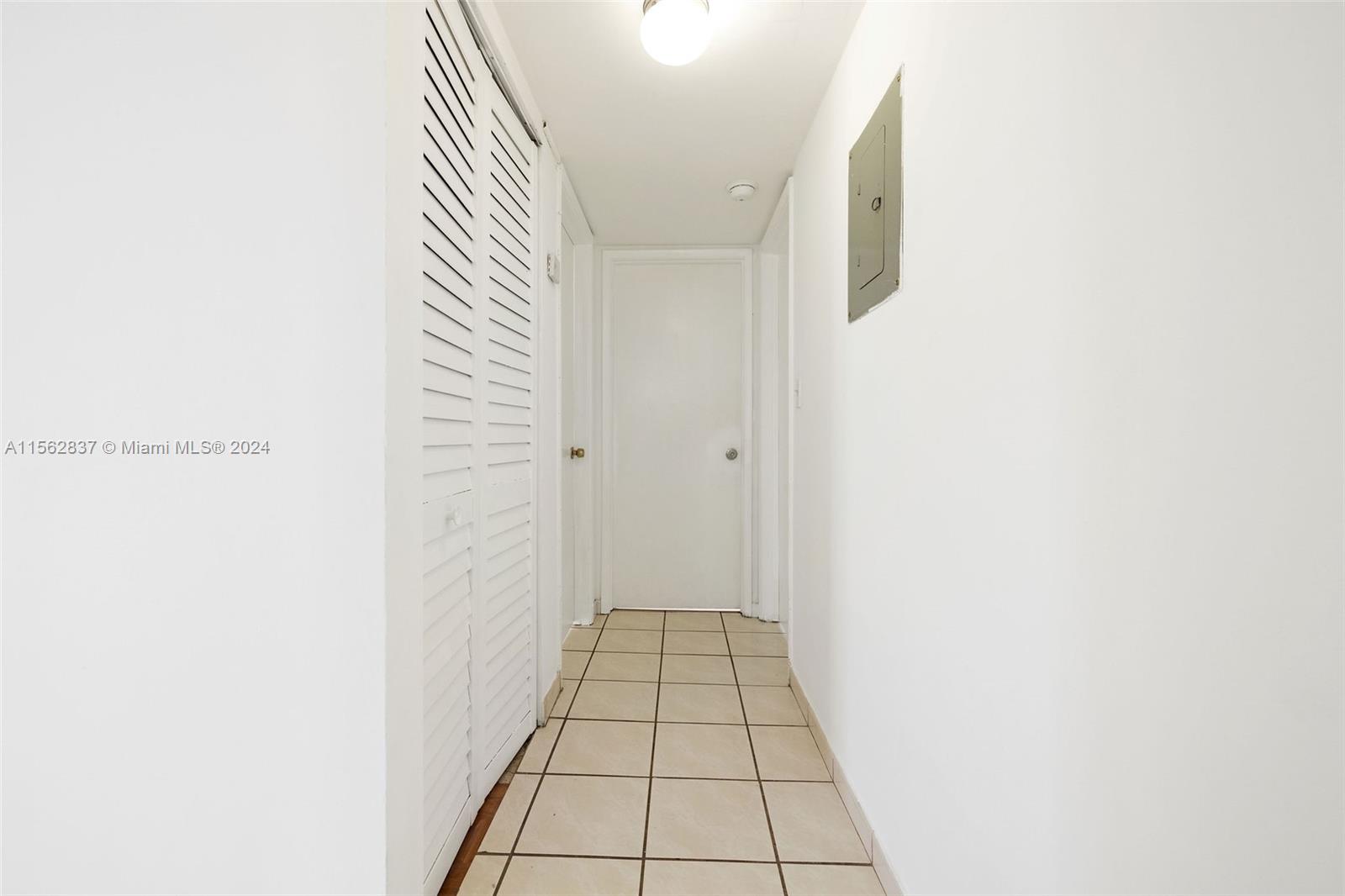 10050 NW 9th St Cir 203, Miami, Florida 33172, 3 Bedrooms Bedrooms, ,2 BathroomsBathrooms,Residentiallease,For Rent,10050 NW 9th St Cir 203,A11562837