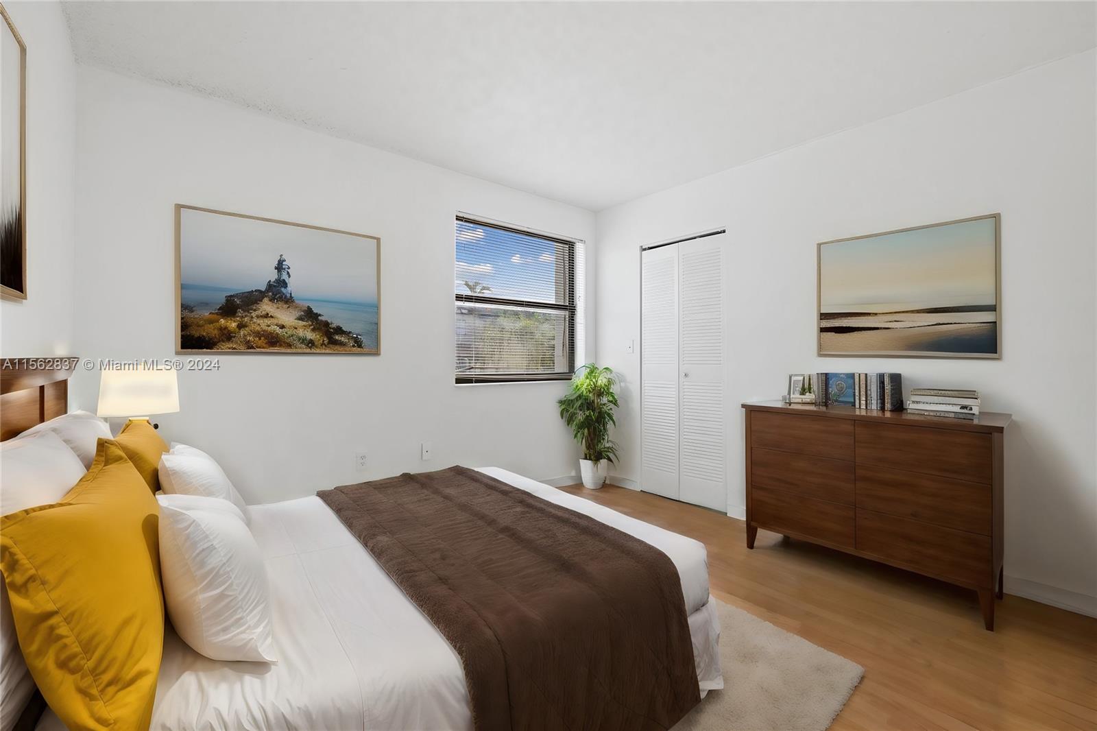 10050 NW 9th St Cir 203, Miami, Florida 33172, 3 Bedrooms Bedrooms, ,2 BathroomsBathrooms,Residentiallease,For Rent,10050 NW 9th St Cir 203,A11562837