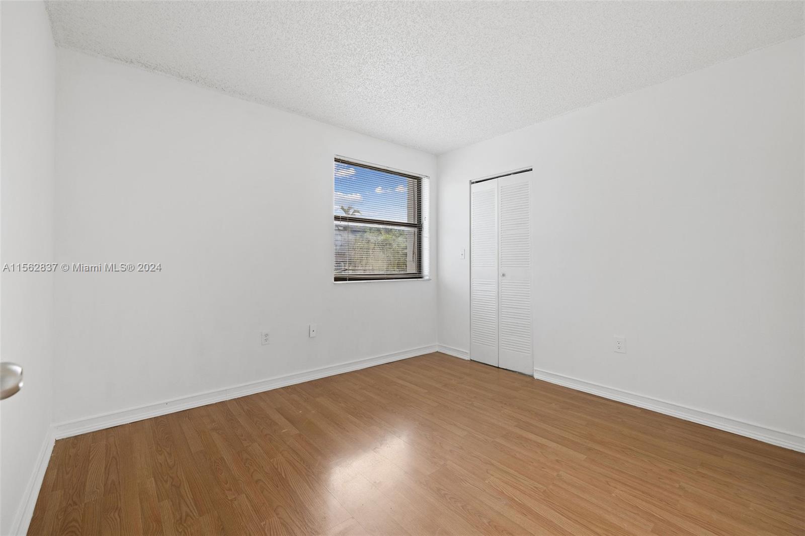 10050 NW 9th St Cir 203, Miami, Florida 33172, 3 Bedrooms Bedrooms, ,2 BathroomsBathrooms,Residentiallease,For Rent,10050 NW 9th St Cir 203,A11562837