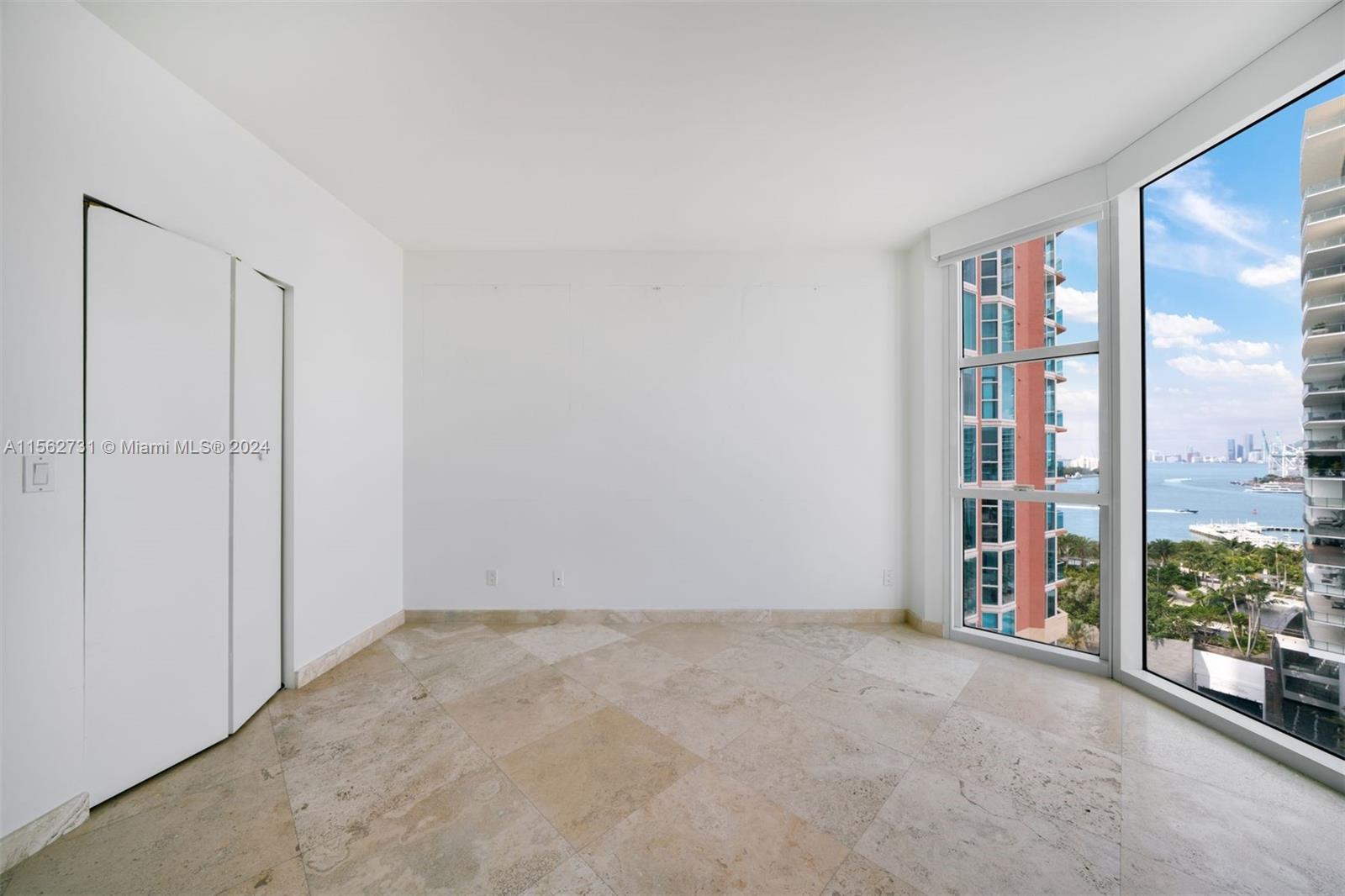 300 S Pointe Dr 1405, Miami Beach, Florida 33139, 3 Bedrooms Bedrooms, ,2 BathroomsBathrooms,Residentiallease,For Rent,300 S Pointe Dr 1405,A11562731
