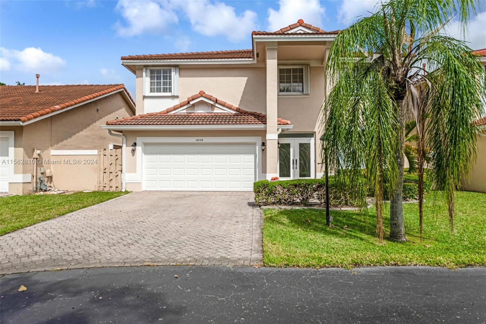 15235 SW 108th Ter  For Sale A11562810, FL