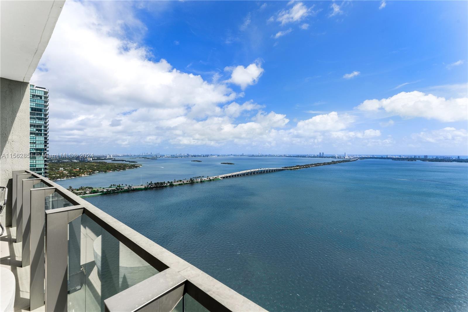 2900 NE 7th Ave 3604, Miami, Florida 33137, 2 Bedrooms Bedrooms, ,2 BathroomsBathrooms,Residentiallease,For Rent,2900 NE 7th Ave 3604,A11562851