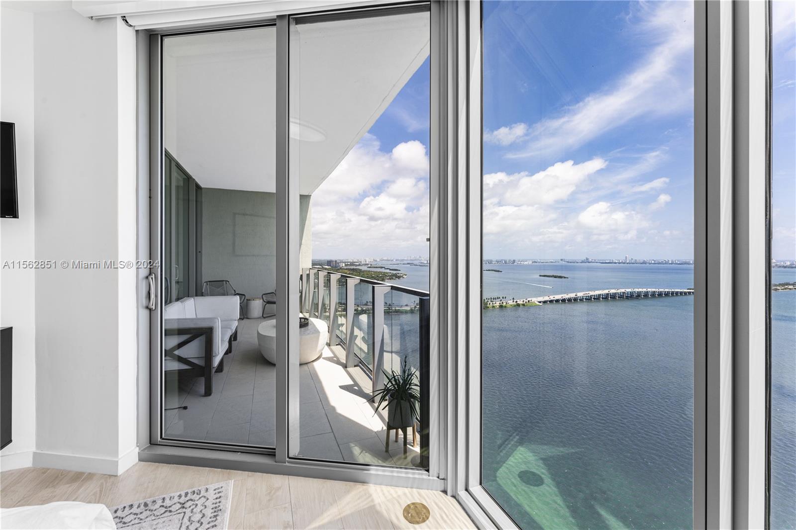 2900 NE 7th Ave 3604, Miami, Florida 33137, 2 Bedrooms Bedrooms, ,2 BathroomsBathrooms,Residentiallease,For Rent,2900 NE 7th Ave 3604,A11562851