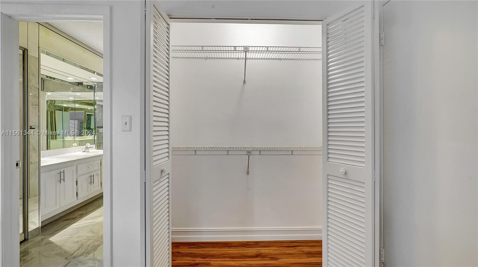 205 Dunwoody Ln 17-85, Hollywood, Florida 33021, 3 Bedrooms Bedrooms, ,2 BathroomsBathrooms,Residentiallease,For Rent,205 Dunwoody Ln 17-85,A11561344