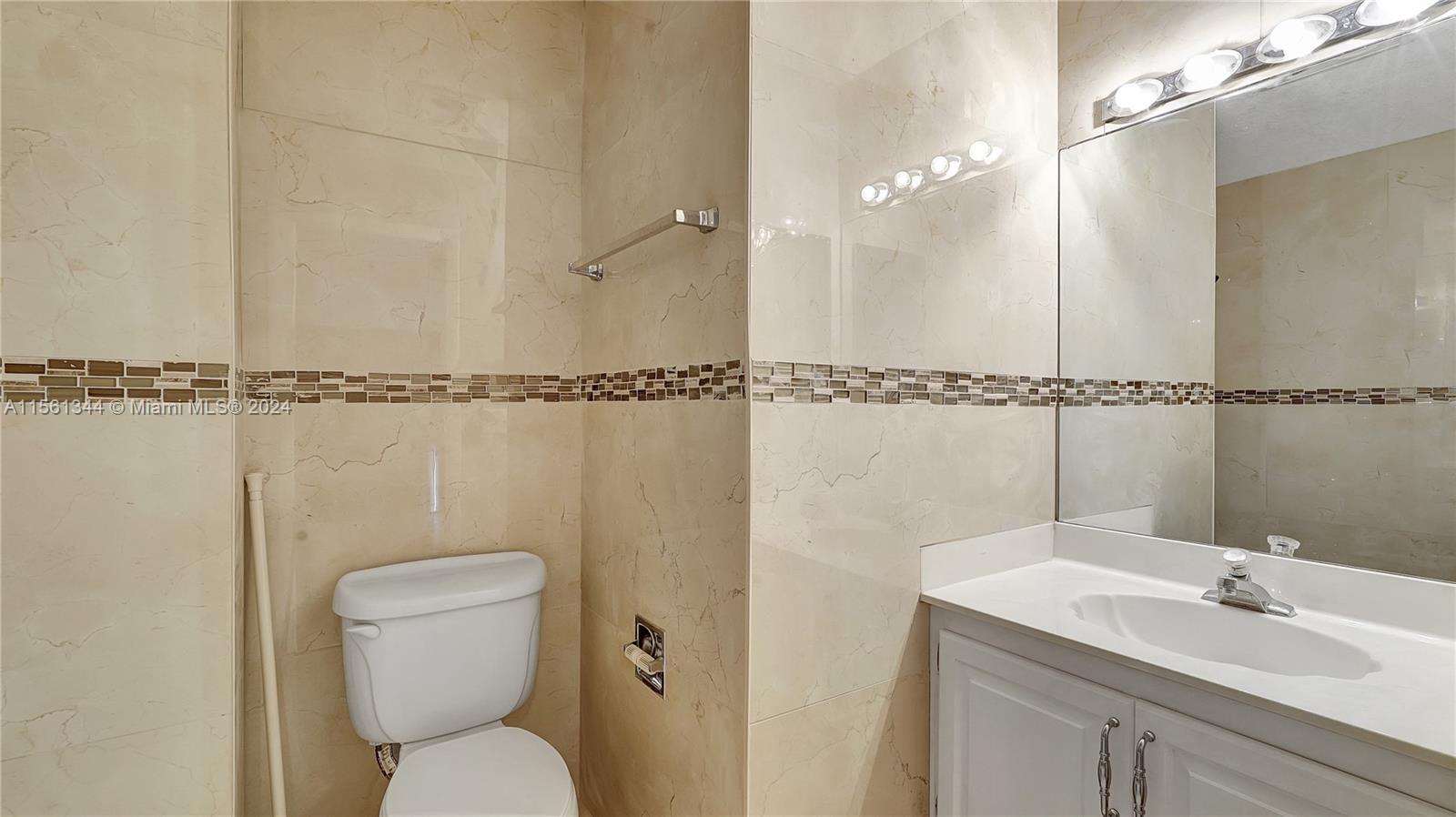 205 Dunwoody Ln 17-85, Hollywood, Florida 33021, 3 Bedrooms Bedrooms, ,2 BathroomsBathrooms,Residentiallease,For Rent,205 Dunwoody Ln 17-85,A11561344