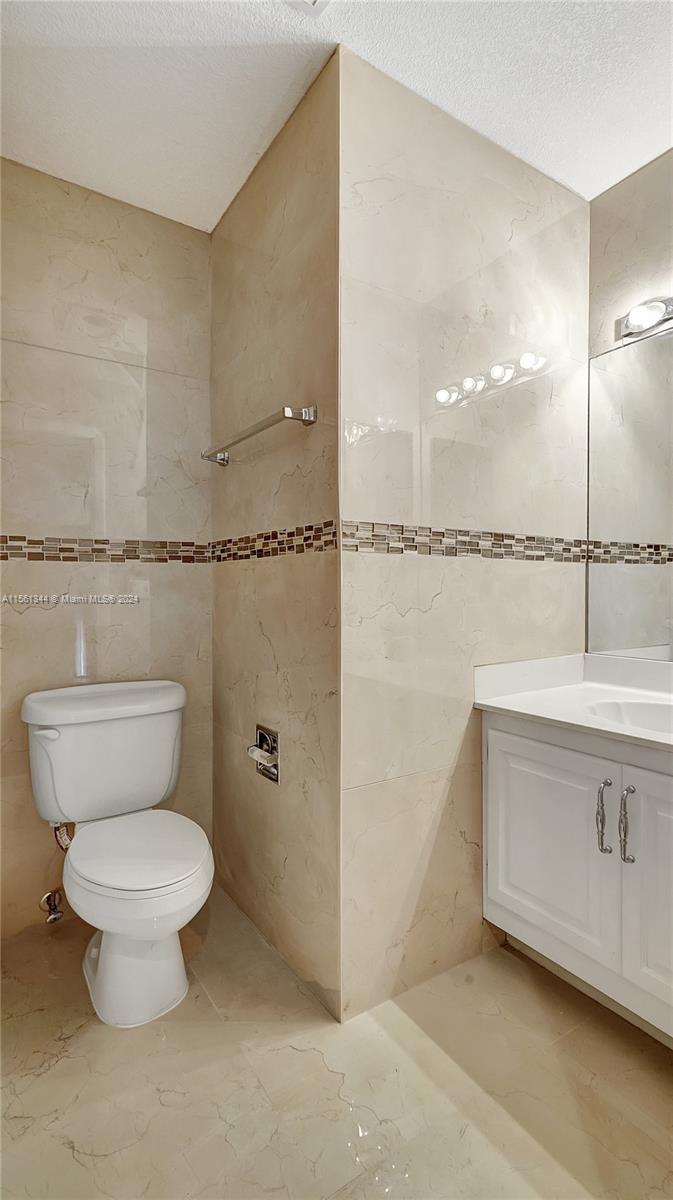 205 Dunwoody Ln 17-85, Hollywood, Florida 33021, 3 Bedrooms Bedrooms, ,2 BathroomsBathrooms,Residentiallease,For Rent,205 Dunwoody Ln 17-85,A11561344