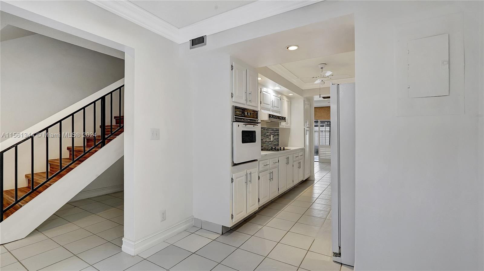 205 Dunwoody Ln 17-85, Hollywood, Florida 33021, 3 Bedrooms Bedrooms, ,2 BathroomsBathrooms,Residentiallease,For Rent,205 Dunwoody Ln 17-85,A11561344