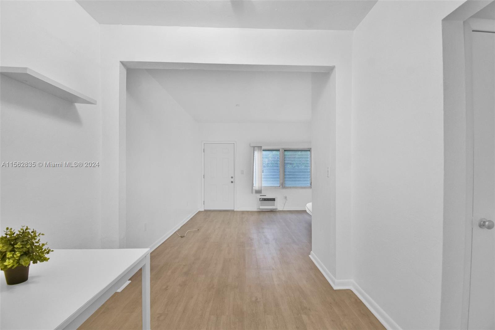 544 Michigan Ave 9, Miami Beach, Florida 33139, ,1 BathroomBathrooms,Residentiallease,For Rent,544 Michigan Ave 9,A11562835