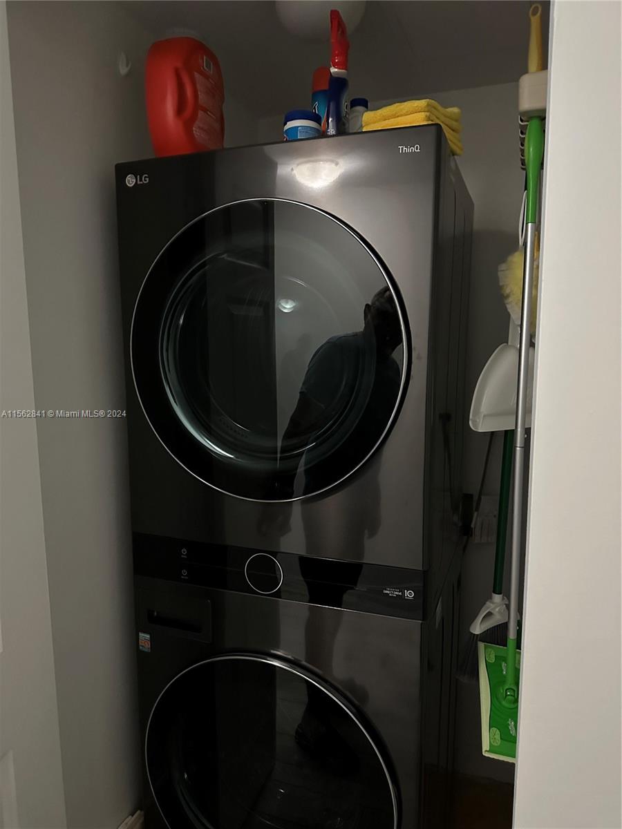 1755 E Hallandale Beach Blvd MEZ7E, Hallandale Beach, Florida 33009, 2 Bedrooms Bedrooms, ,2 BathroomsBathrooms,Residentiallease,For Rent,1755 E Hallandale Beach Blvd MEZ7E,A11562841