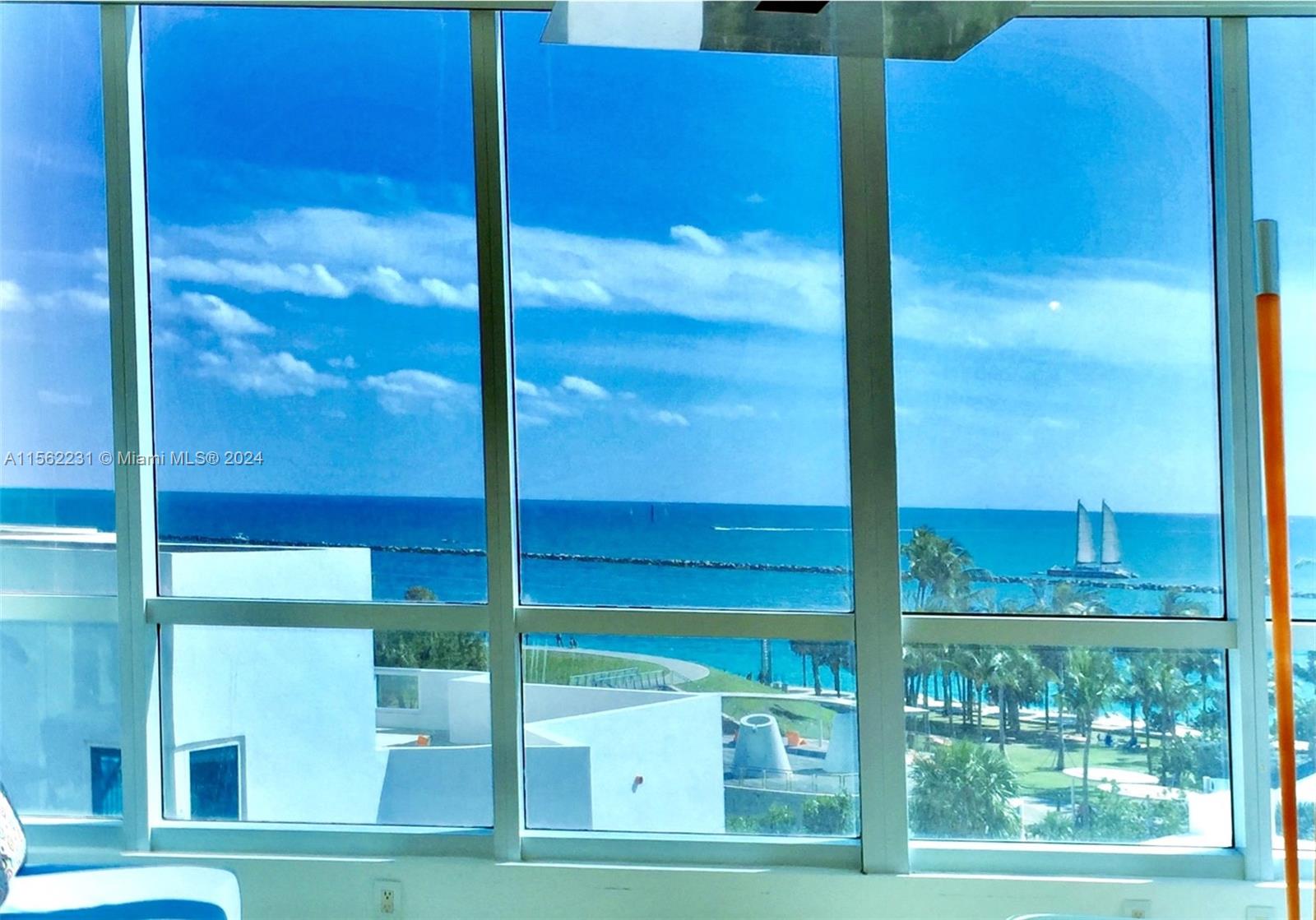 100 S Pointe Dr 604, Miami Beach, Florida 33139, 3 Bedrooms Bedrooms, ,3 BathroomsBathrooms,Residentiallease,For Rent,100 S Pointe Dr 604,A11562231