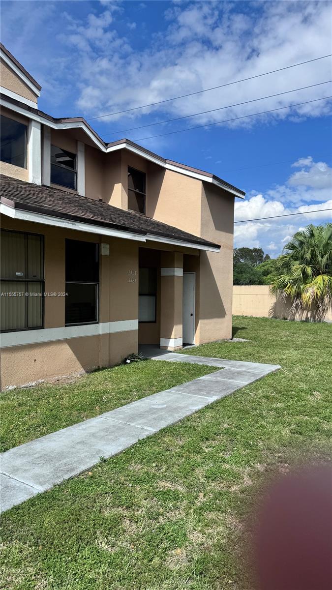2283 SW 80th Ter 2283, Miramar, Florida 33025, 2 Bedrooms Bedrooms, ,2 BathroomsBathrooms,Residentiallease,For Rent,2283 SW 80th Ter 2283,A11555757