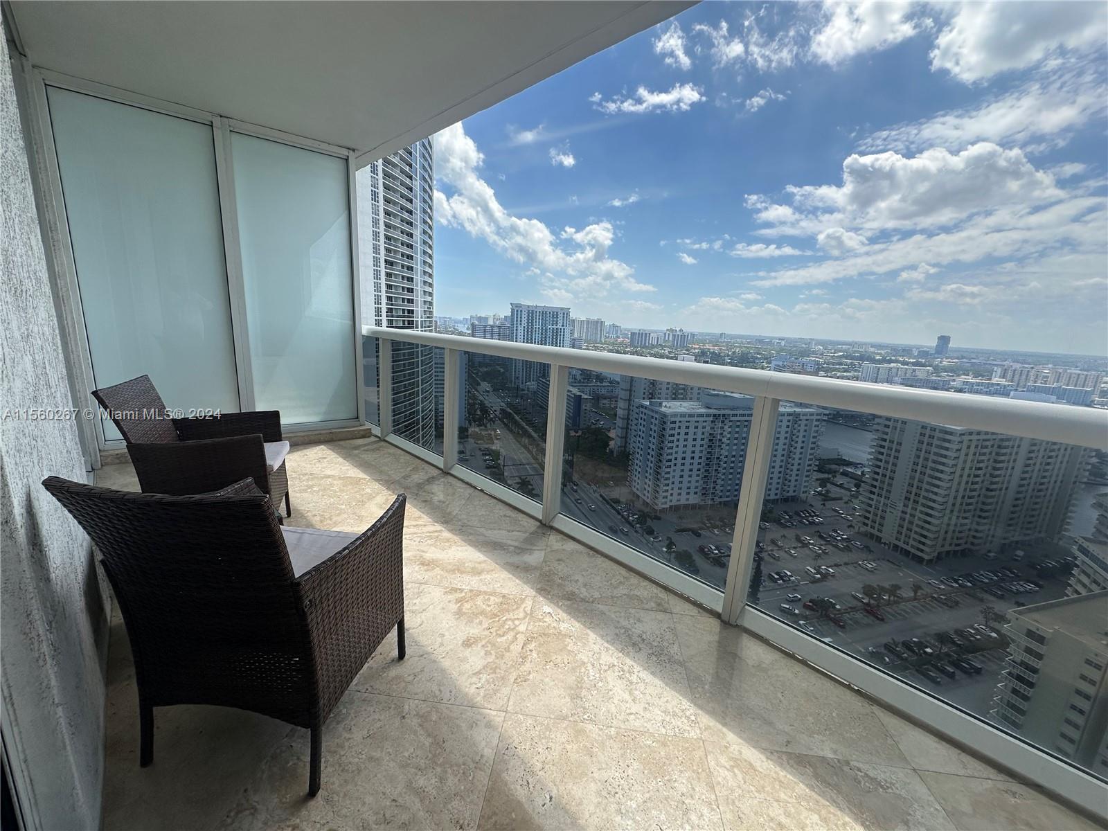 1800 S OCEAN DR 2707, Hallandale Beach, Florida 33009, 3 Bedrooms Bedrooms, ,3 BathroomsBathrooms,Residentiallease,For Rent,1800 S OCEAN DR 2707,A11560267