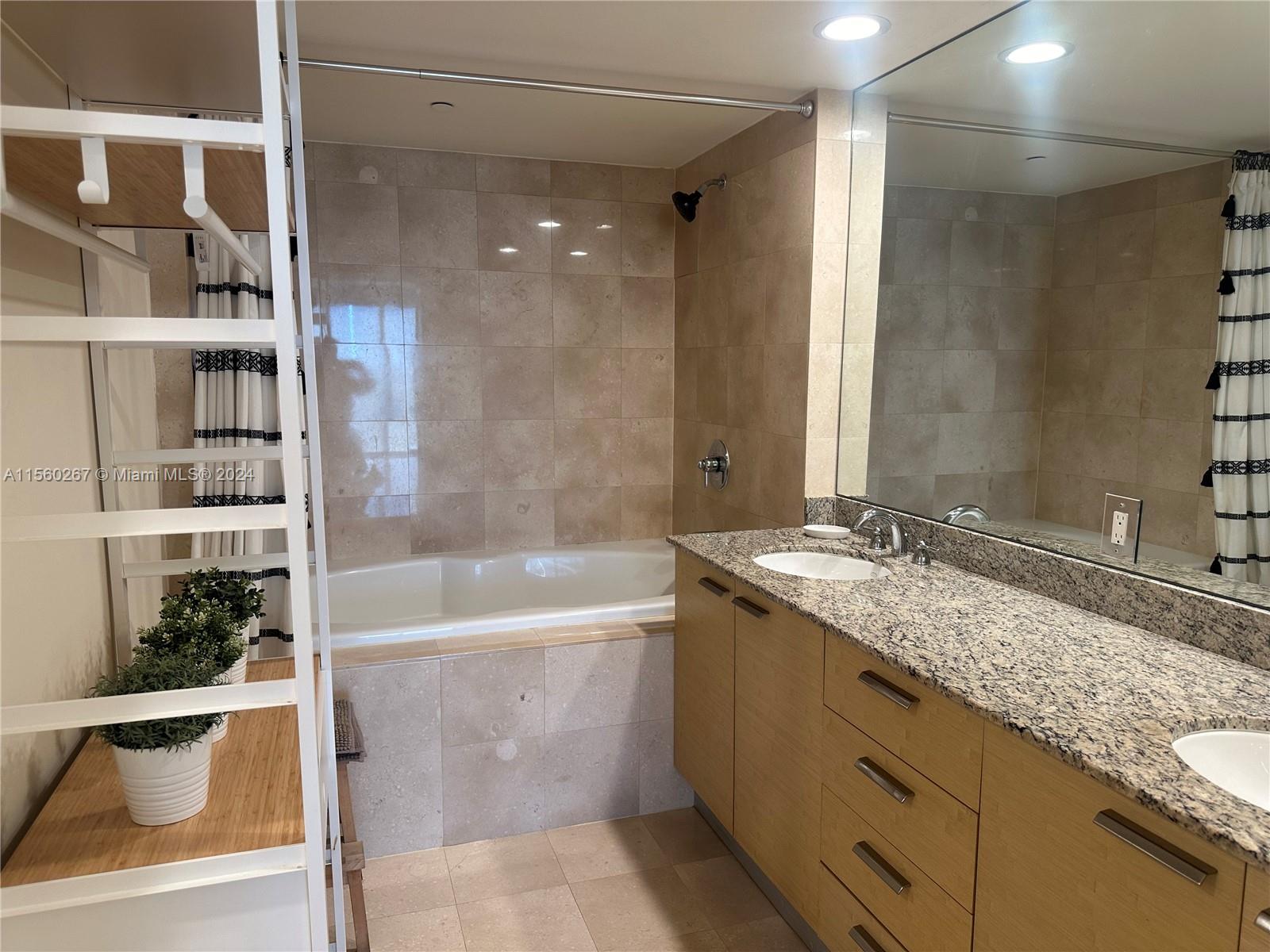 1800 S OCEAN DR 2707, Hallandale Beach, Florida 33009, 3 Bedrooms Bedrooms, ,3 BathroomsBathrooms,Residentiallease,For Rent,1800 S OCEAN DR 2707,A11560267
