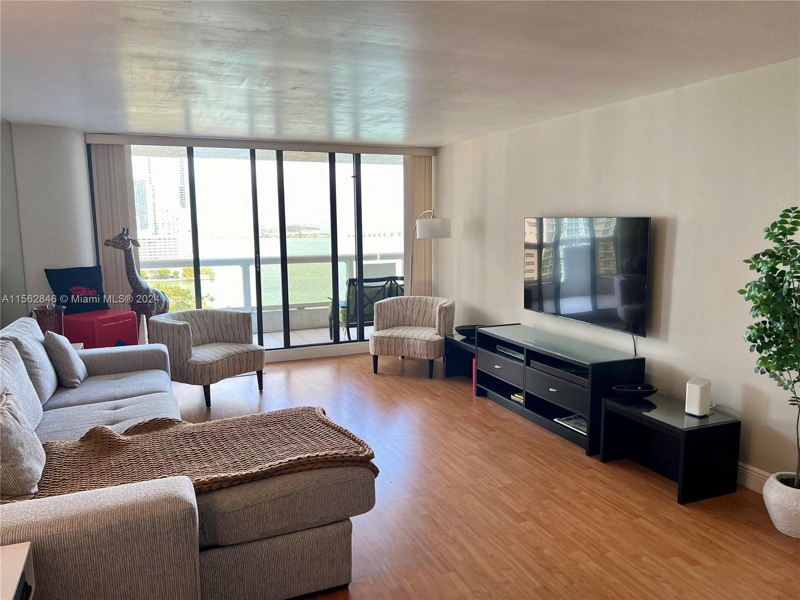 1717 N Bayshore Dr A-2335, Miami, Florida 33132, 2 Bedrooms Bedrooms, ,2 BathroomsBathrooms,Residential,For Sale,1717 N Bayshore Dr A-2335,A11562846