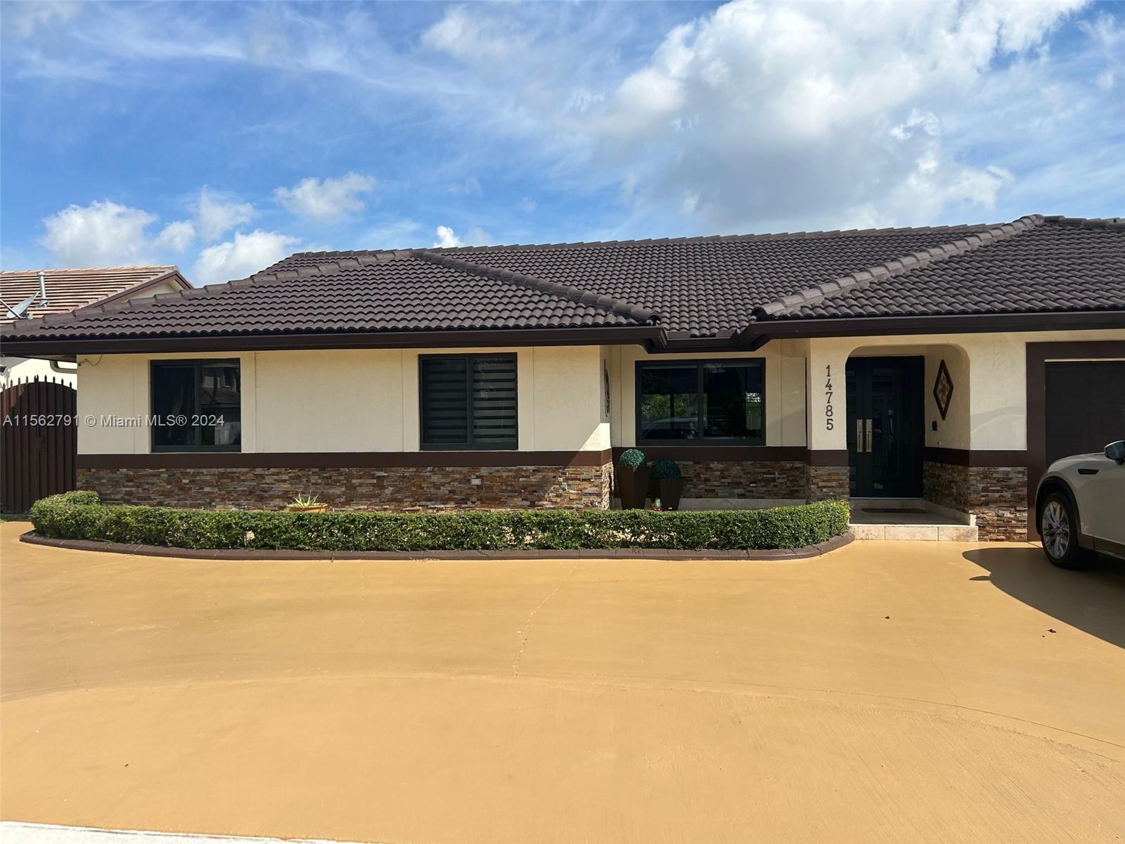 14785 SW 168th Ter, Miami, Florida 33187, 4 Bedrooms Bedrooms, ,2 BathroomsBathrooms,Residential,For Sale,14785 SW 168th Ter,A11562791