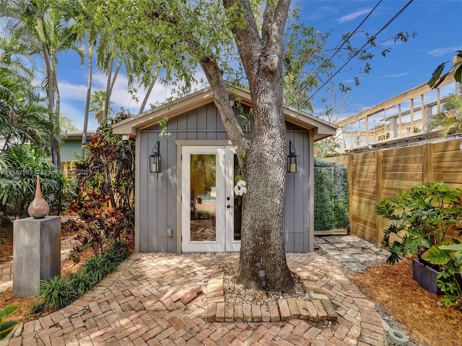 700 N Victoria Park Rd, Fort Lauderdale, Florida 33304, 3 Bedrooms Bedrooms, ,2 BathroomsBathrooms,Residential,For Sale,700 N Victoria Park Rd,A11562883