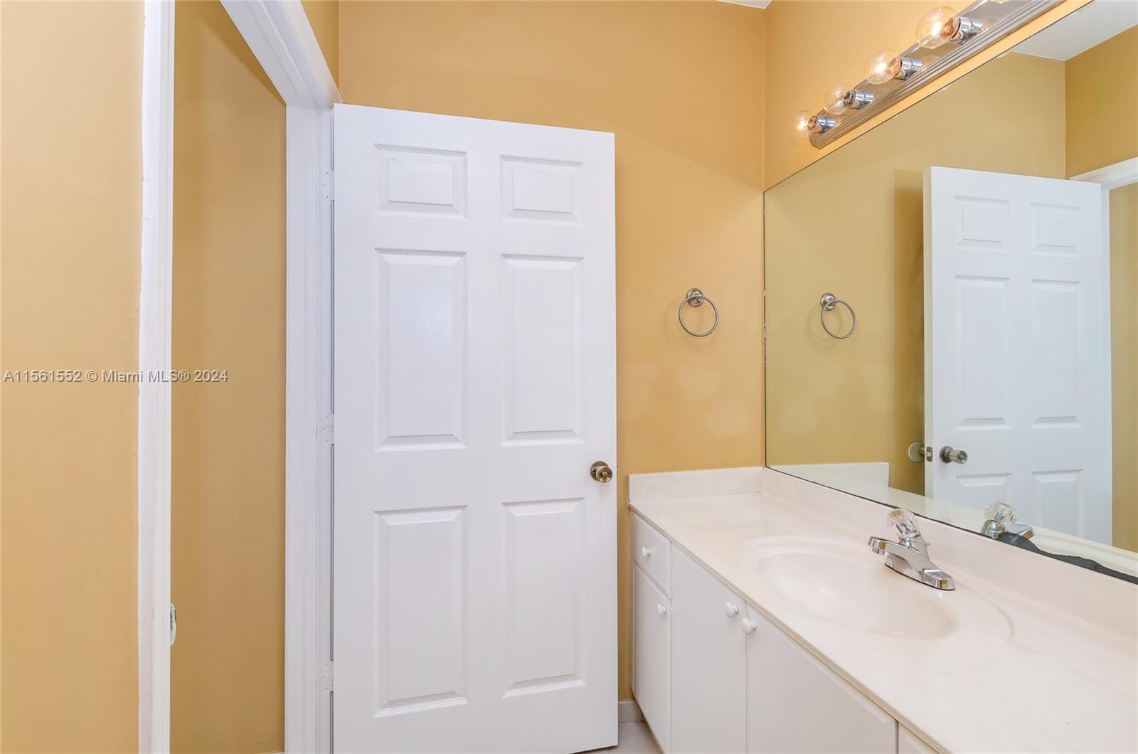 1207 NE 32nd Ter 1207, Homestead, Florida 33033, 2 Bedrooms Bedrooms, ,2 BathroomsBathrooms,Residential,For Sale,1207 NE 32nd Ter 1207,A11561552