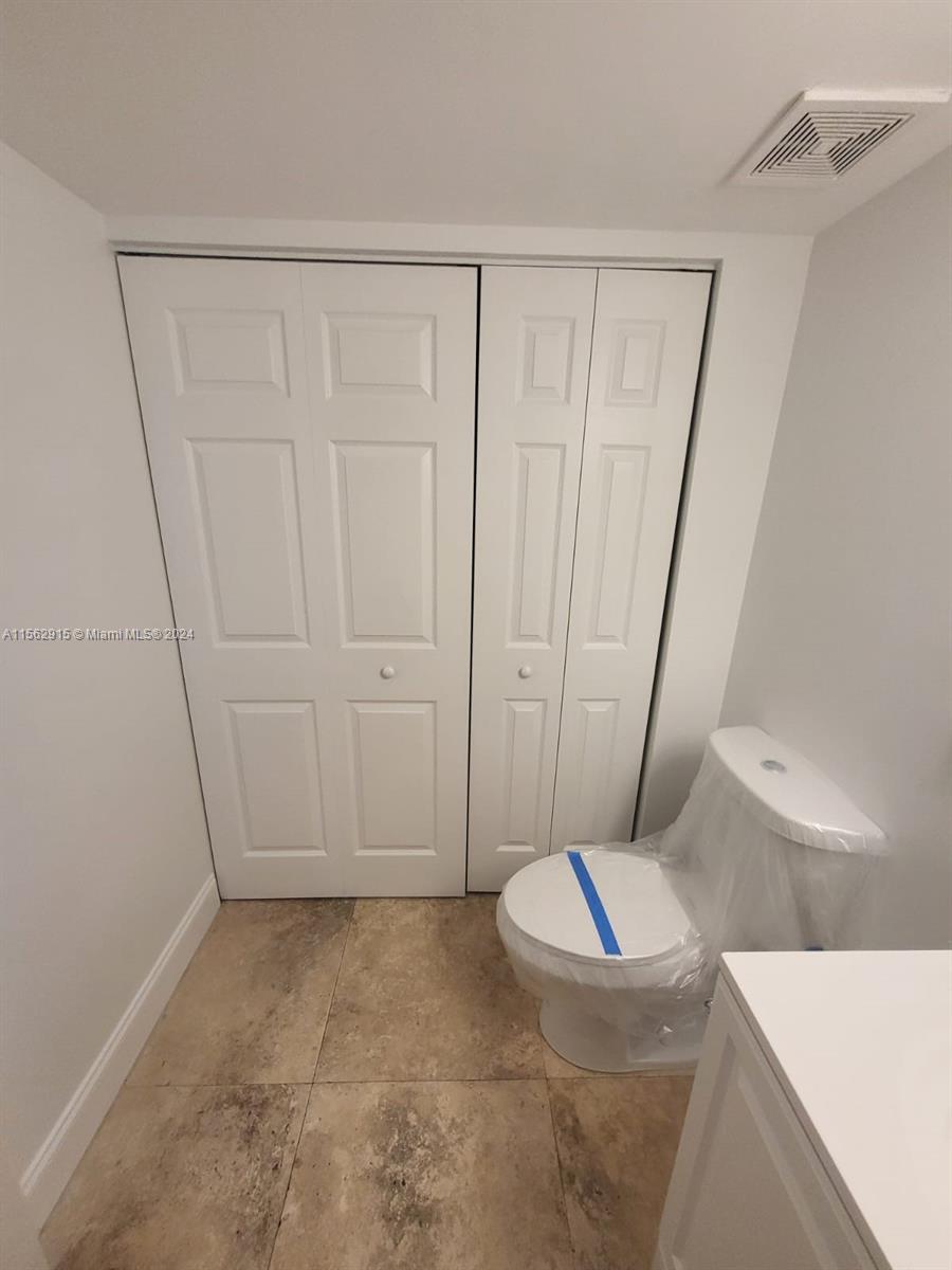 Aventura, Florida 33180, 1 Bedroom Bedrooms, ,1 BathroomBathrooms,Residentiallease,For Rent,A11562915