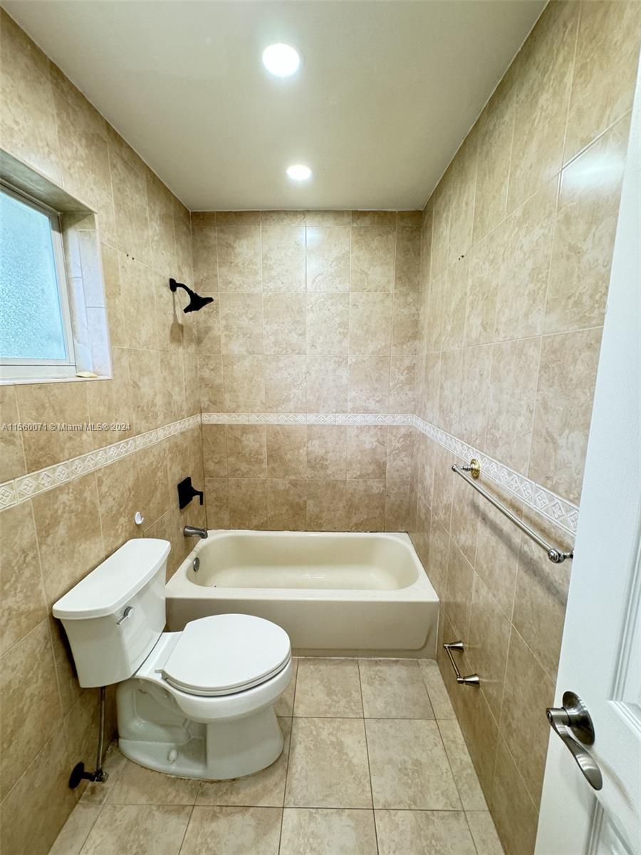 9380 SW 134th St, Miami, Florida 33176, 4 Bedrooms Bedrooms, ,2 BathroomsBathrooms,Residentiallease,For Rent,9380 SW 134th St,A11560071