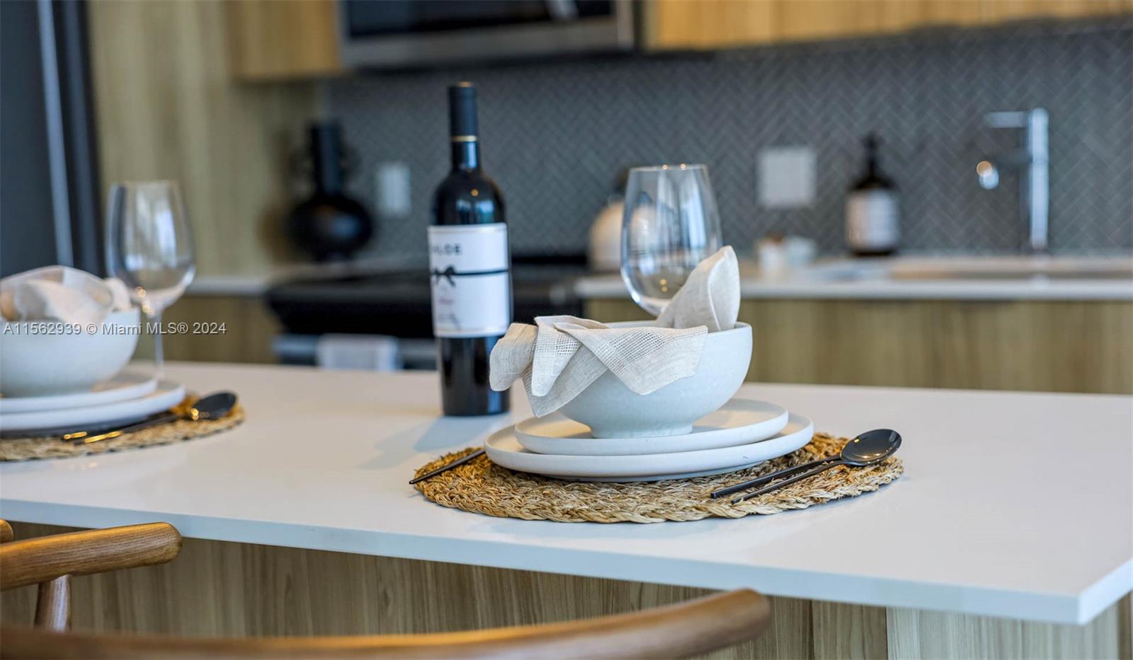 2150 N Bayshore Dr 0502, Miami, Florida 33137, 2 Bedrooms Bedrooms, ,2 BathroomsBathrooms,Residentiallease,For Rent,2150 N Bayshore Dr 0502,A11562939