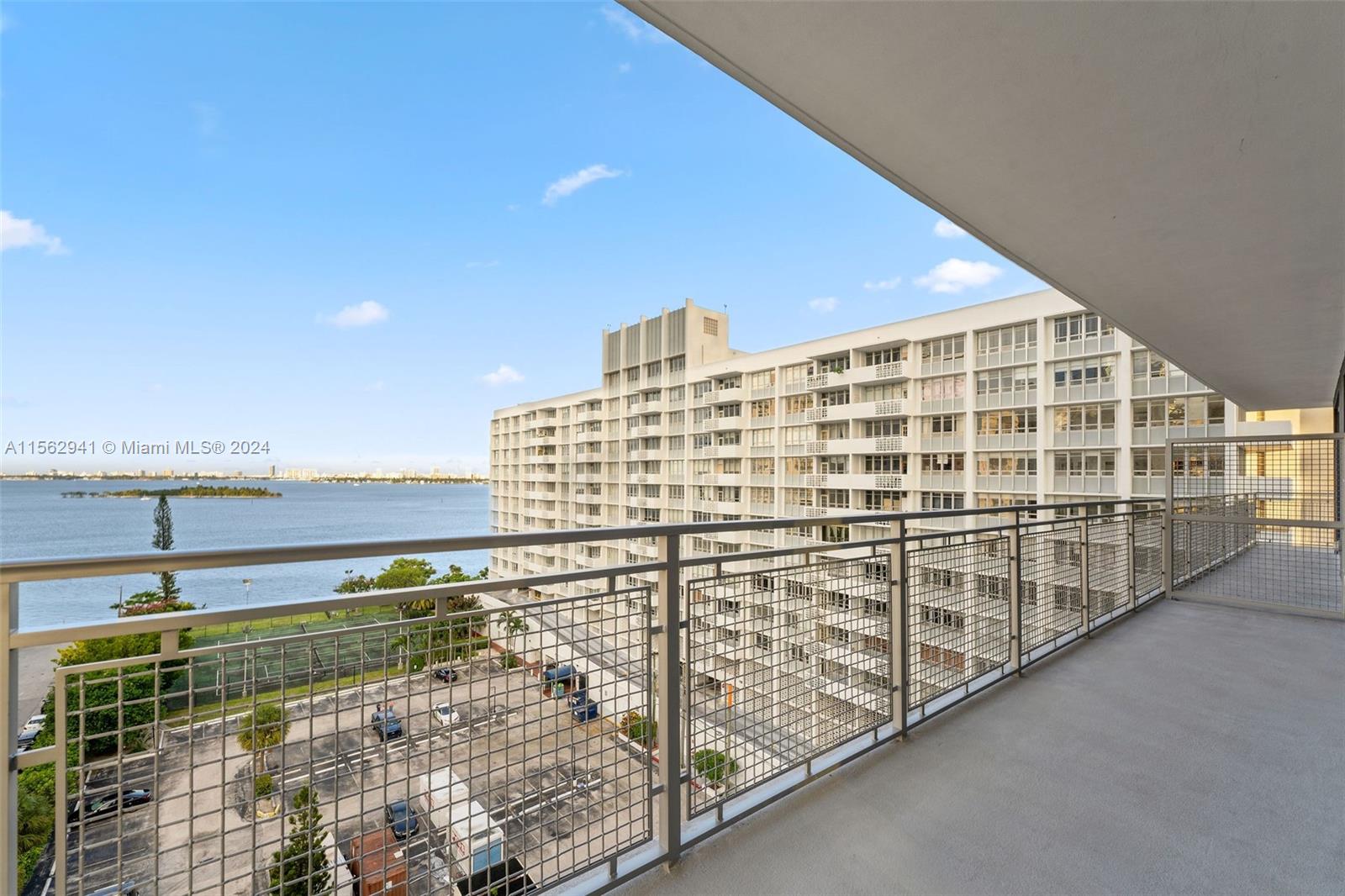 2150 N Bayshore Dr 0901, Miami, Florida 33137, 2 Bedrooms Bedrooms, ,2 BathroomsBathrooms,Residentiallease,For Rent,2150 N Bayshore Dr 0901,A11562941