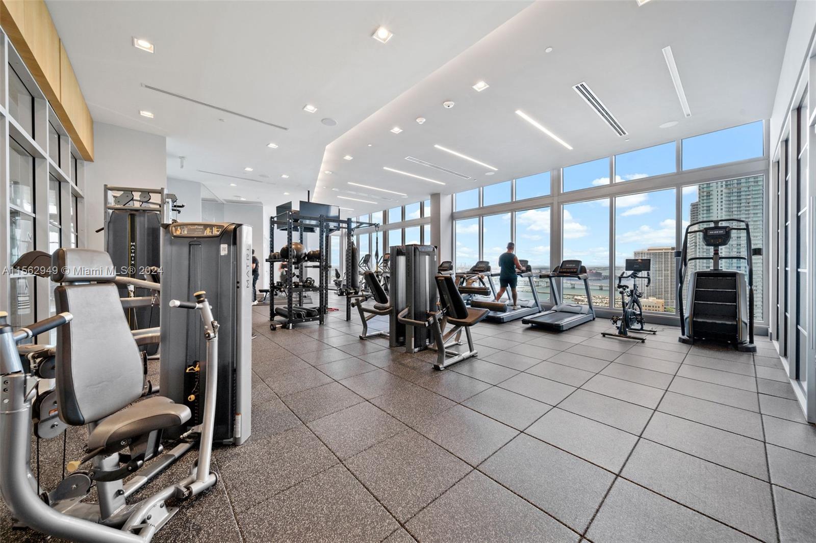 2150 N Bayshore Dr 1607, Miami, Florida 33137, 1 Bedroom Bedrooms, ,1 BathroomBathrooms,Residentiallease,For Rent,2150 N Bayshore Dr 1607,A11562949