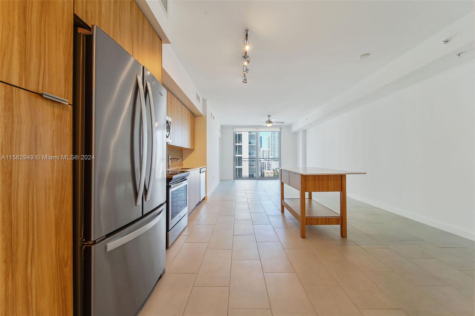 2150 N Bayshore Dr 1607, Miami, Florida 33137, 1 Bedroom Bedrooms, ,1 BathroomBathrooms,Residentiallease,For Rent,2150 N Bayshore Dr 1607,A11562949